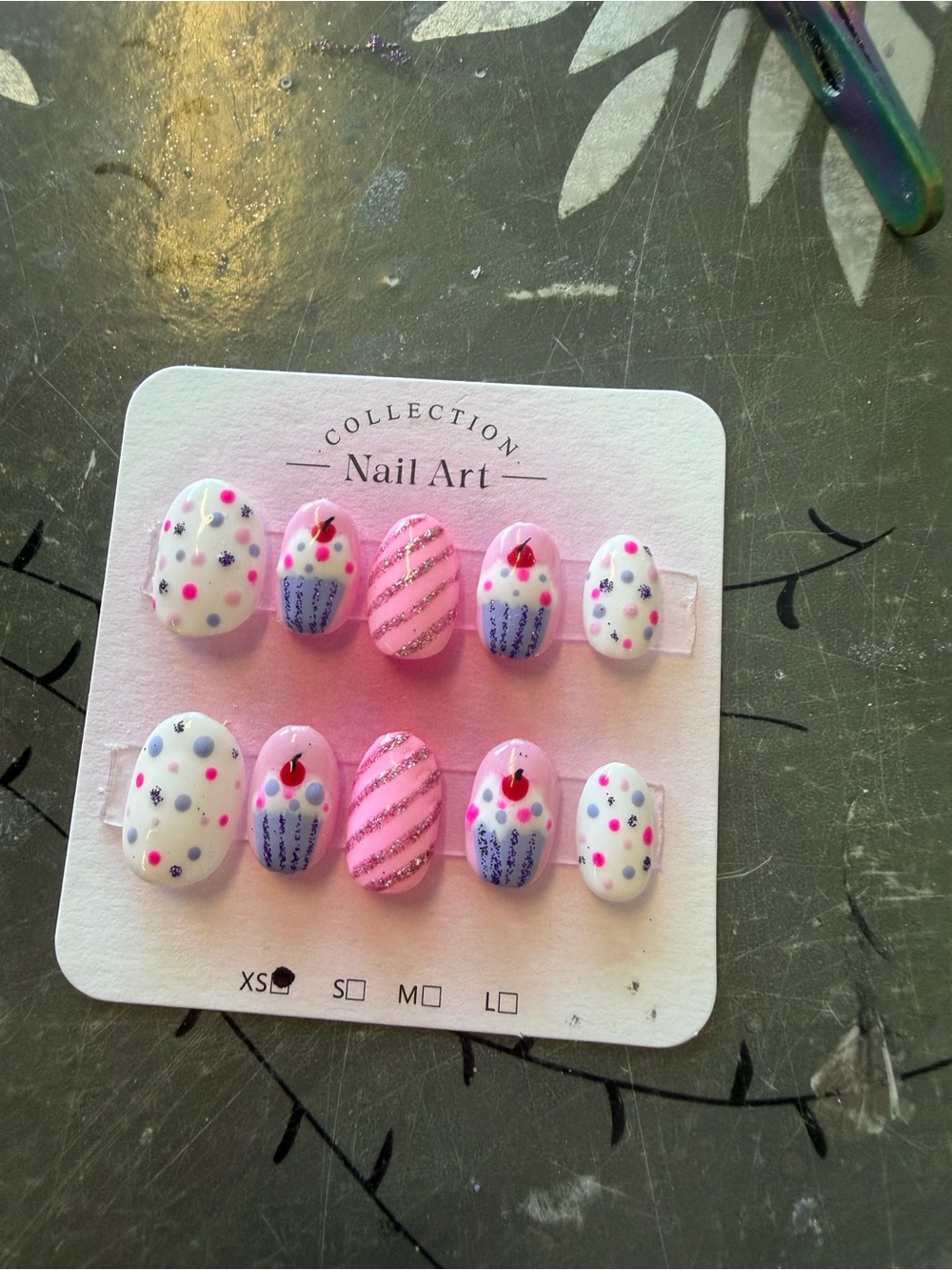 Kids Pink & White Decorative Press-On Nail Set -
